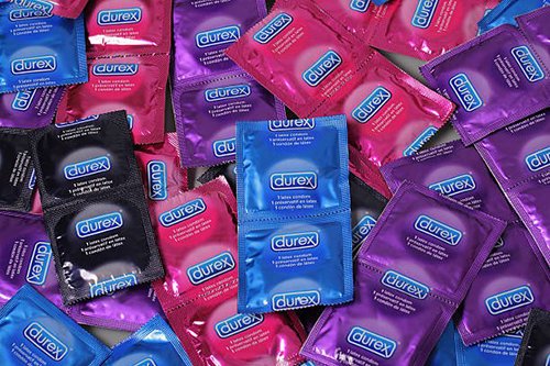 bao cao su có bán lẻ không? giá bán bao Durex